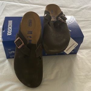 New with tags! Brown suede Birkenstock Boston size 38